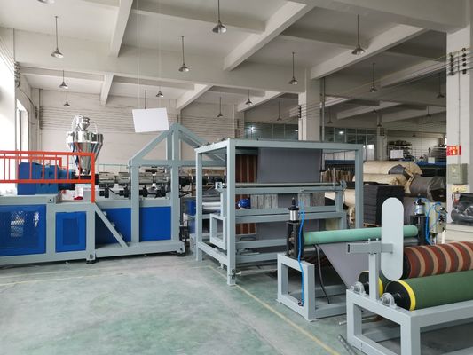 2M TPE 카펫 라미네이트기 300 내지 500 kg/H TPE 박판 제품